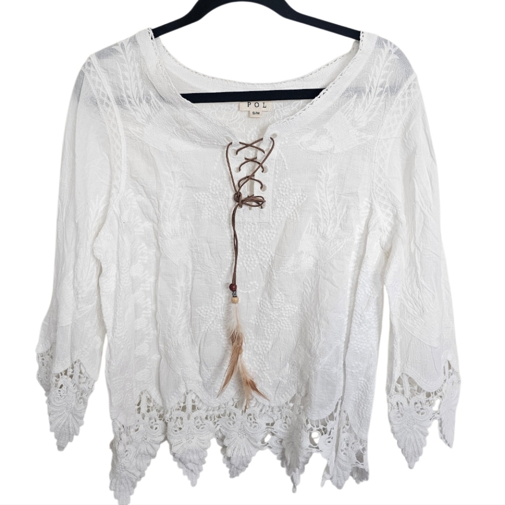 5/25 ❤️ POL Boutique Scalloped Lace Boho Top